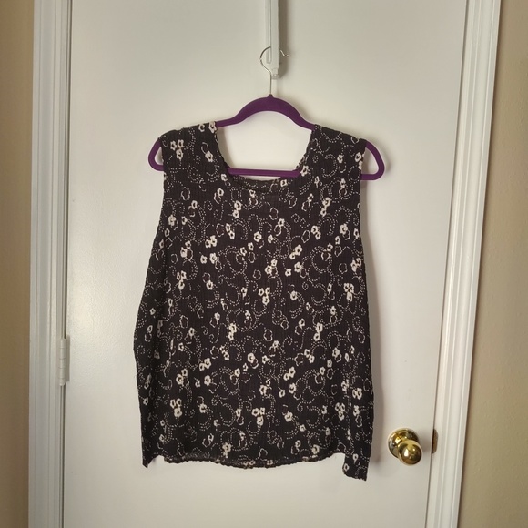 August Max Woman 2 piece top - Picture 5 of 7